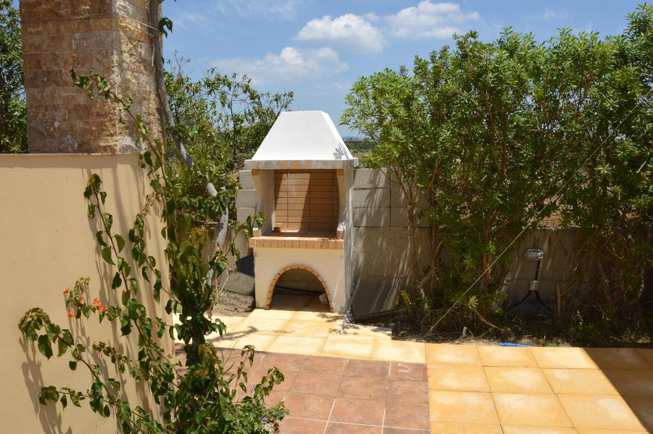 The Blue Leaf Family Villa Gennadi Bagian luar foto