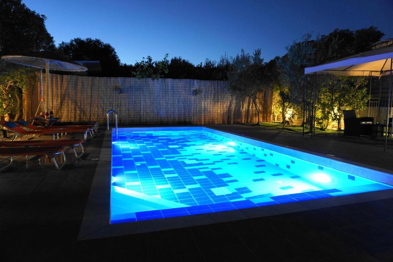 The Blue Leaf Family Villa Gennadi Bagian luar foto